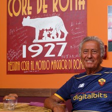 SOM. Roma frigiver tredje udebanetrøje 2021-22